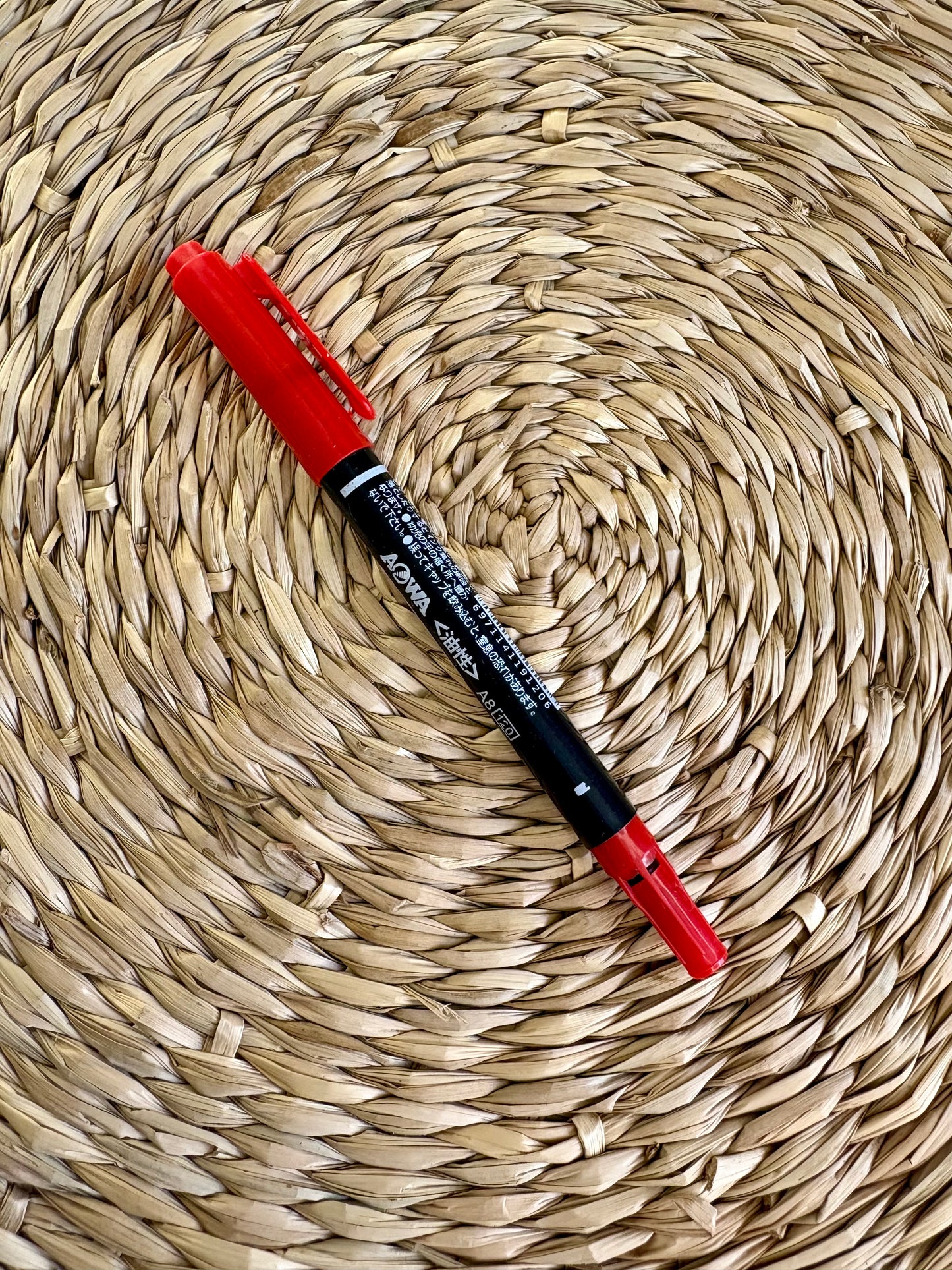 Marqueur permanent double pointe