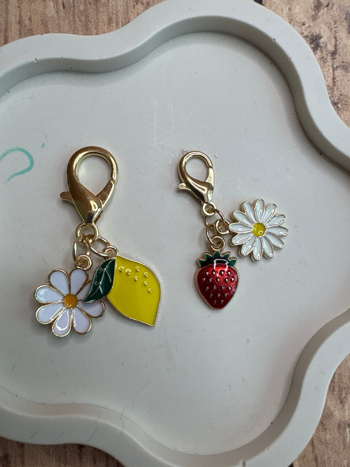 Porte clés pampille fleurs 🍋🍓🌼